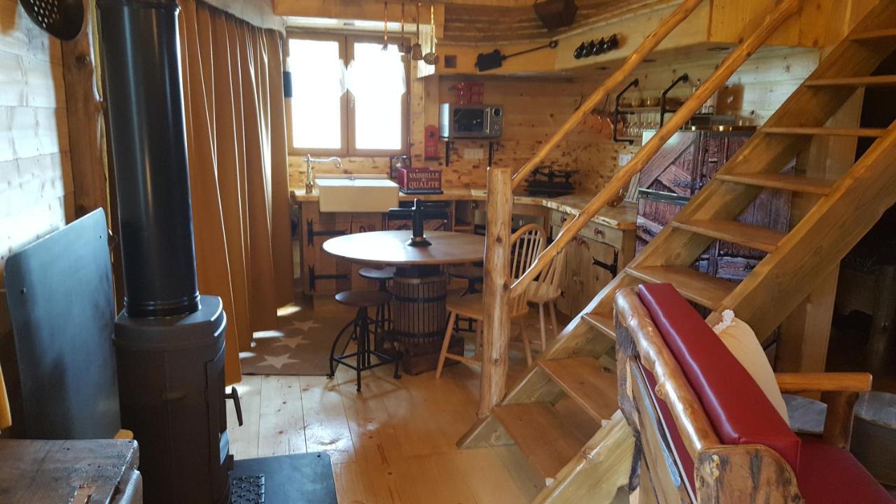 Etangs Du Moulin Hotell Suzy Eksteriør bilde